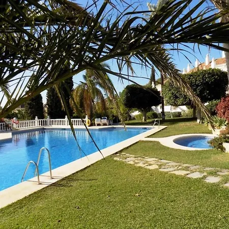 شقة Fuer 4 Personen Und 1 Kind In Andalusien By Interhome إِستيبونا