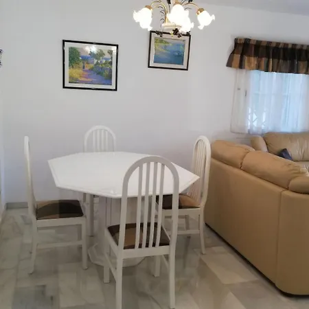 Fuer 4 Personen Und 1 Kind In Andalusien By Interhome *