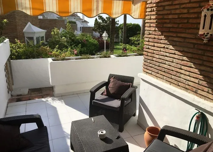 Fuer 4 Personen Und 1 Kind In Andalusien By Interhome *