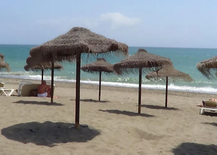 Fuer 4 Personen Und 1 Kind In Andalusien By Interhome