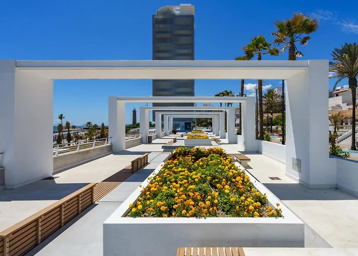 Fuer 4 Personen Und 1 Kind In Andalusien By Interhome شقة إِستيبونا